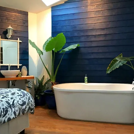 Apartment Jardin Public *