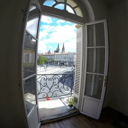 Jardin Public Apartment *